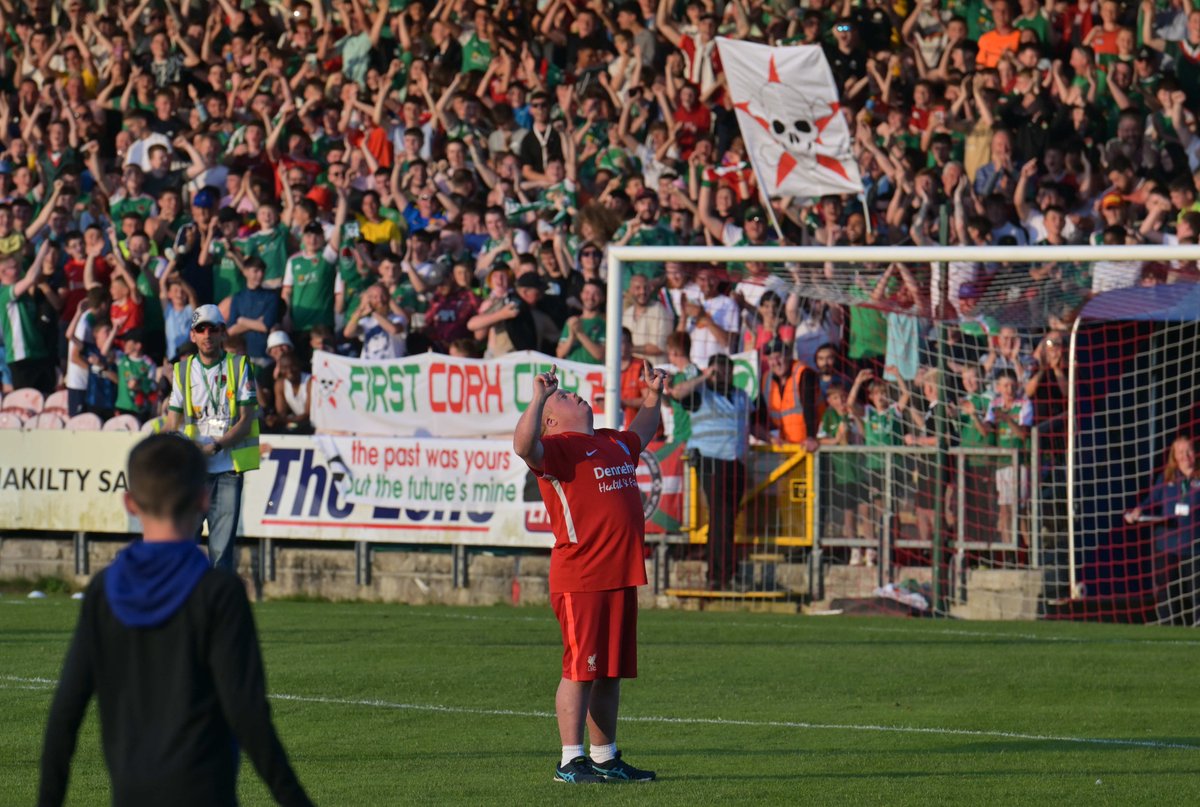 What a showing in the half-time crossbar challenge!🙌🏼

Well done Stewart ✊🏼

#CCFC84 | #WeAreCity