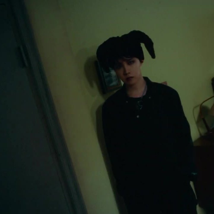 MinYoonBri's tweet photo. watch our everyone, we're reckless
#BlackOutBTS #jhope #MOREOutNow https://t.co/863K6SWNIo