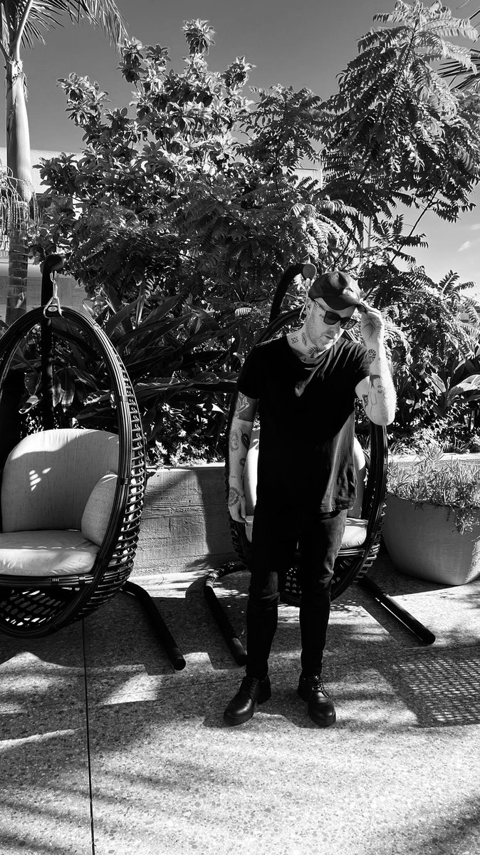 sianofficialx's tweet photo. I am literally melting in Arizona…. See you at DARKSTAR tonight 🏴‍☠️ @RelentlessBeats https://t.co/KwQ6MJ8NbB