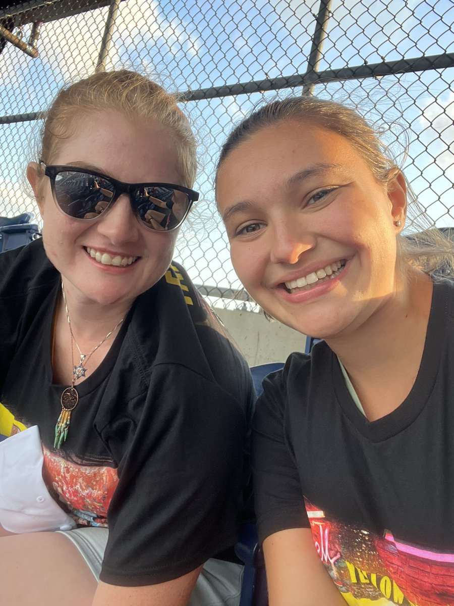 ssopher528's tweet image. So excited for tonight!! #EltonFarewellTour