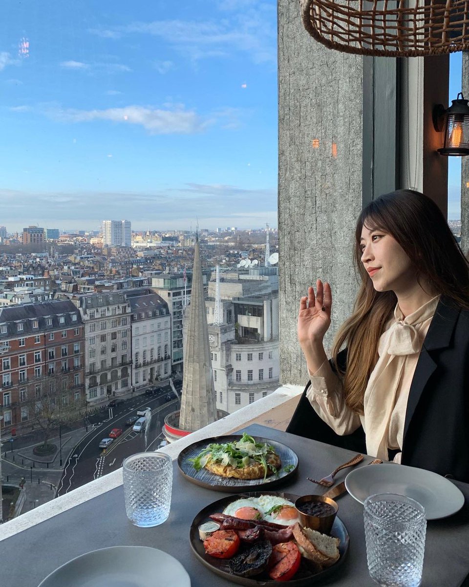 KaileyXin's tweet photo. Work is very busy, but don't forget to eat https://t.co/YQ7Wuzj7Im