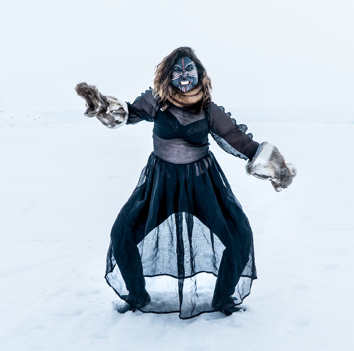 Laakkuluk's tweet photo. Naak Silavit Qeqqa? opening tomorrow at 1:30pm at @agotoronto, featuring the dual screen projection installation called Silup Putunga by @JamieGriffArt and me, &amp; carvings from the Williamson Collection &amp; all my love.
At 2pm, there will be a free admission film screening 1/2 https://t.co/kkjd4knVtq