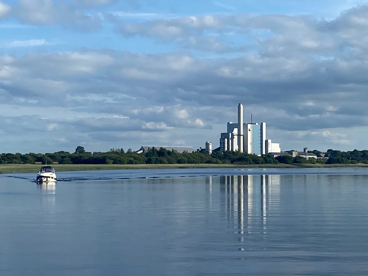 GraceGCollin's tweet photo. Power station Lanesborough , to be demolished ! Why can’t this building be used to provide power in these times using an alternative to peat? https://t.co/VxjksHk7Os