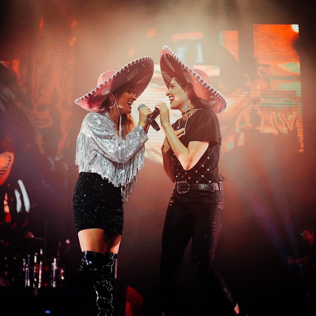 UMPG_Mexico's tweet photo. Nuestras queridas @haashoficial anunciaron su gira #MiSalidaContigo por México y no queremos que nadie se pierda los conciertos de esta dupla explosiva.
#UMPG #AutorUniversal #SongWritersFirst https://t.co/a8WEYeM6zs