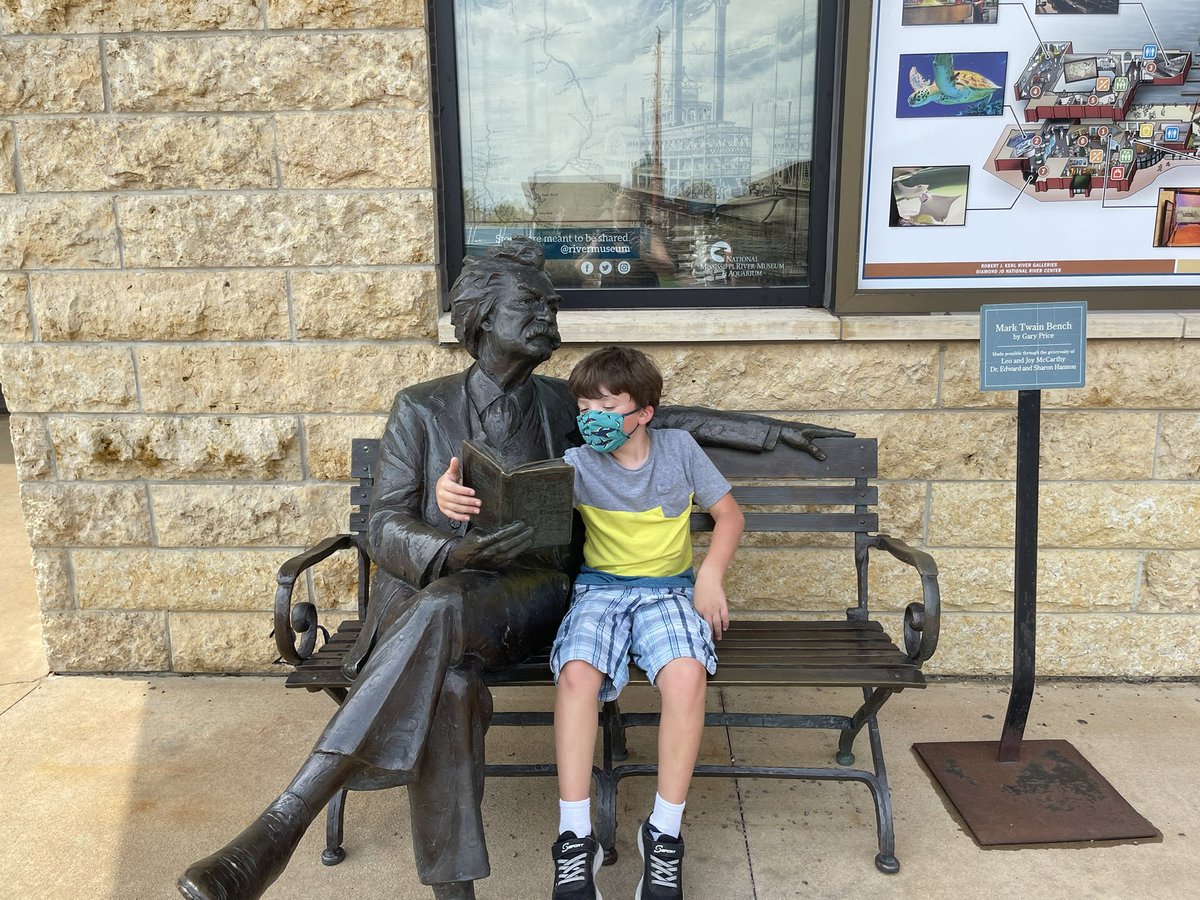 Reading w/ Mark Twain on the banks of the Mississippi River in Iowa #hamptonstreads