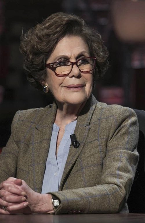 Ella no tenía duda alguna. La vida sigue después de la muerte. Por eso, aunque nos duela su partida tras veinte años de aventuras compartidas, sabemos que Paloma va tranquila en su camino a la Luz.
Gracias por tanto. Te vamos a echar mucho de menos. 
Y los milenarios también.