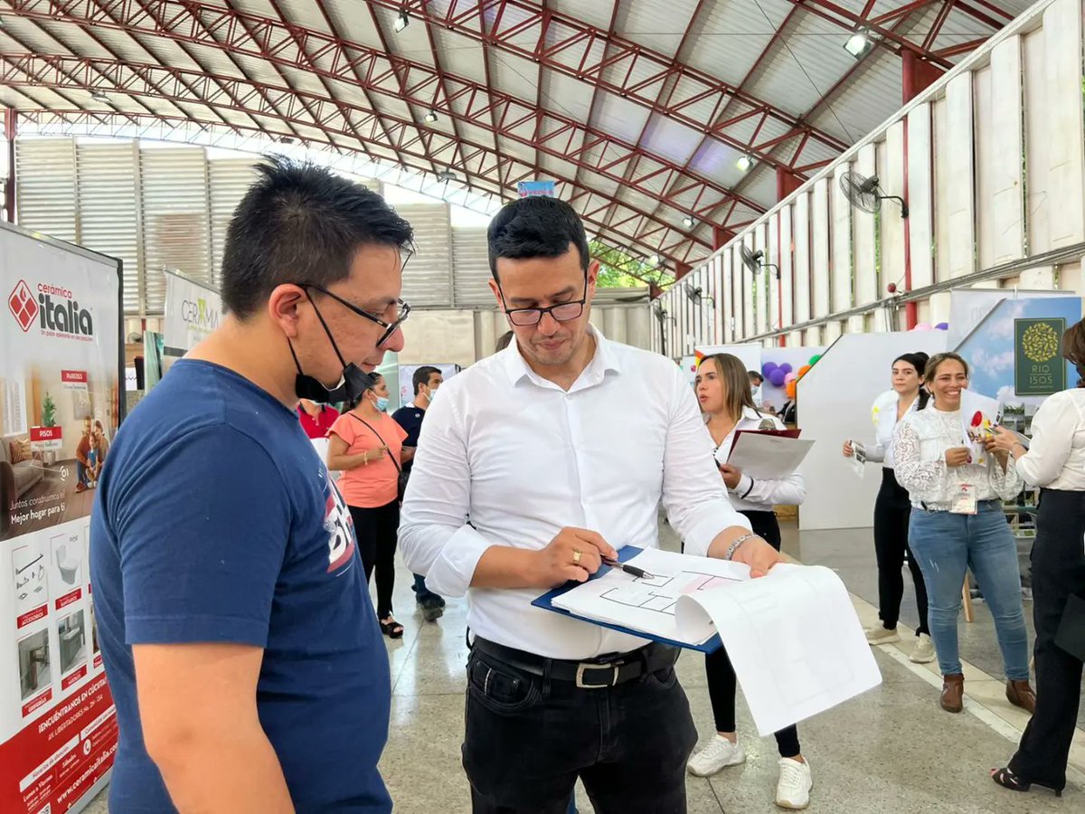 Comfanorte's tweet photo. #Expovive | Avanza la Feria #Expovive2022 donde se materializan los sueños de muchas familias nortesantandereanas de tener vivienda propia, gracias a las diferentes empresas aliadas que impulsan estos eventos para el bienestar de las personas.
#HayRazones https://t.co/2y056bADSI