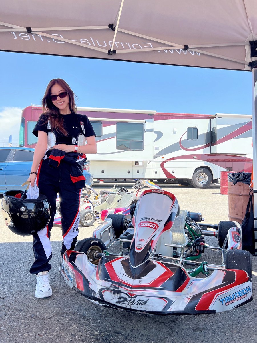 yoonah ˖✧ tweet media