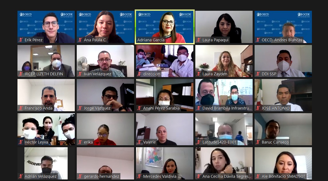 OCDE_RLAC's tweet photo. ✅ Esta semana se capacitó a las distintas dependencias de @gob_puebla para que conozcan a fondo los distintos Bloques de la Prámide para trámites 💯 digitales.

Con la metodología #OCDE #OECD se podrán lograr trámites simplificados y digitales #MejoraRegulatoria https://t.co/NhzxK0PCzE