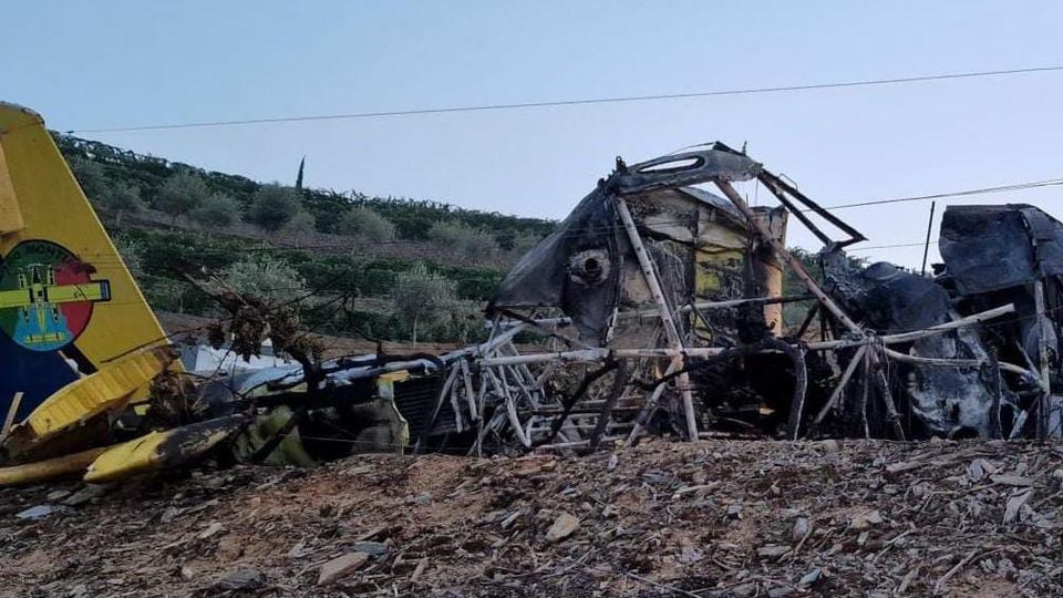 ivancp25's tweet photo. #AccidenteAéreo en #Portugal de un avión contraincendios #AirTractor AT-802F #FireBoss de la empresa #Avialsa. Se ha estrellado en el río #Duero, cerca de #VilaNova de #FozCôa en La #Guarda. Descanse en Paz siempre este valiente aviador 😥😥 https://t.co/29XZhyW0HV
