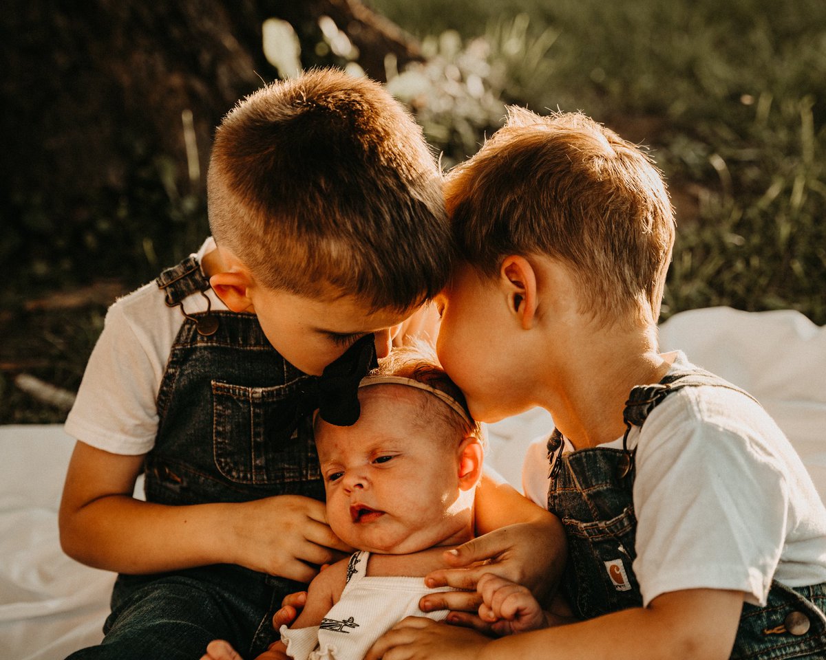 caitgoddard9's tweet photo. my sporadic tweeting to remind y’all I exist and I am beyond in love with my babies and wish I could bottle them up and keep them little and safe with me forever https://t.co/fCcFEjzCzc
