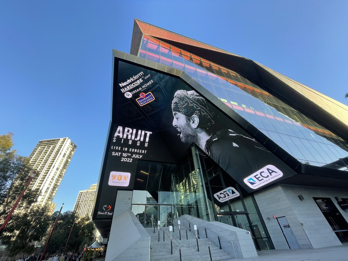 #ArijitSinghLive tonight in #Sydney 
#AustraliaTour #WorldTour2022 @OfficialTMTM @arijitsingh @tarsame @SunnyMROfficial @AlaapG @iamshaikh_azhar