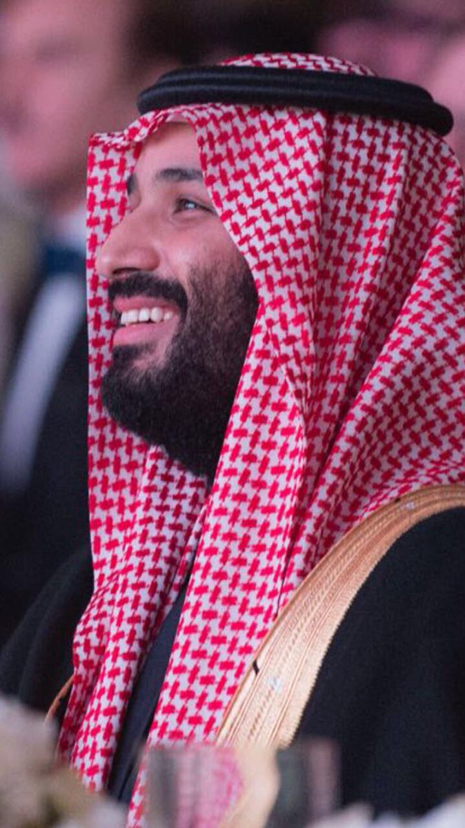 iiiWA30's tweet photo. ما هو بحاجة لتكشيره وعقدة حجاج 
هذا يروّع معادينه وهو مبتسم 🇸🇦♥️.
#محمد_بن_سلمان https://t.co/mSZE5CYHS3