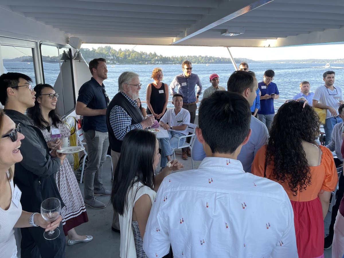 .<a href="/StanfordGSB/">Stanford Graduate School of Business</a> Fun to showcase our fantastic community in #WashingtonState Welcoming those moving our way this year #SeaFOAM #StanfordGSB #WelcomeCruise #WaterwaysCruises Pic #1