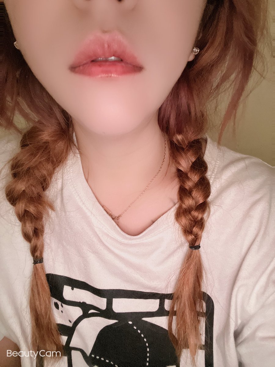 本來今天要參加活動，但我的身體告訴我，我還是暫時不要參加任何活動才好，各位親愛的好朋友們，改天等我身體好再聚，（身體一直反覆發燒、骨頭痠痛、頭暈想吐、去醫院也只會開藥叫你回家休息，到底怎樣才能好轉，煩😖） https://t.co/2lCVu2qJ1e