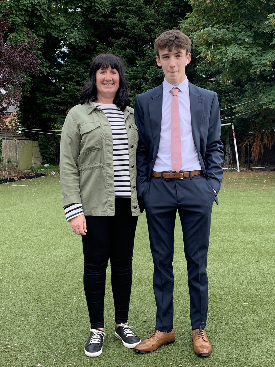 This kid shielded his disabled brother for 18 months never complained sat his GCSEs never complained left <a href="/MeolsCopHS/">MeolsCopHighSchool</a> now doing a skydive for <a href="/rainbowhubnw/">Rainbow Hub</a> who support disabled children. Please help him reach his goal if you can. justgiving.com/fundraising/Ca…