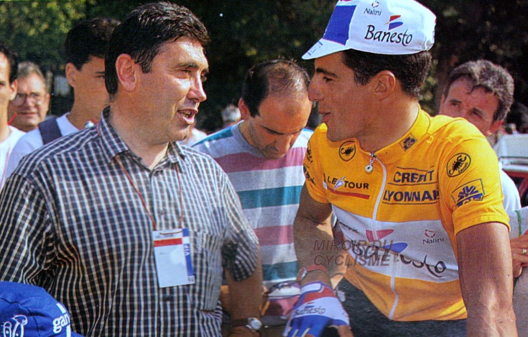 Miroir2Cyclisme's tweet photo. On souhaite un très bon anniversaire à Miguel Indurain (58) 🎂

We wish a very happy birthday to Miguel Indurain (58) 🎂

📸 Tim de Waele
#MiguelIndurain #EddyMerckx #maillotjaune #TDF #TDF1994 #TDF2022 #LesRP https://t.co/DImuNPi1f1
