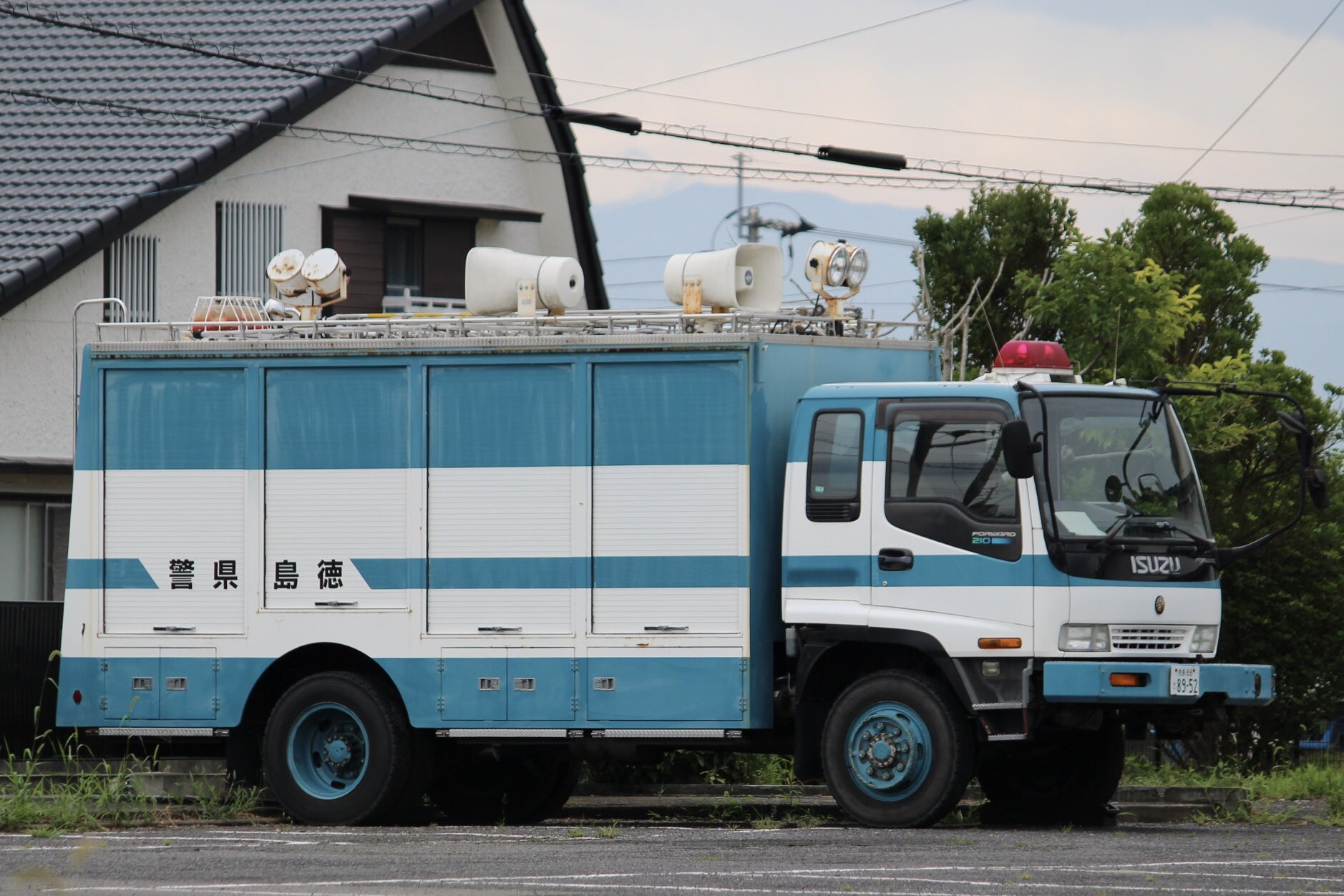 レイズ　福岡県警察交通部交通機動隊車両　先導車 北九機動撮影 on X: 