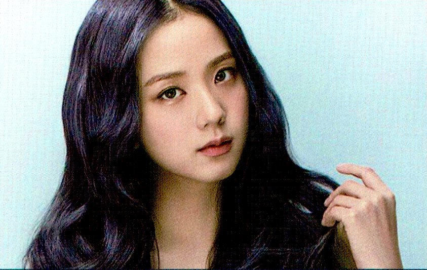 jisoophoric's tweet photo. kim jisoo is too beautiful for this world https://t.co/ZqxcTsVnmh