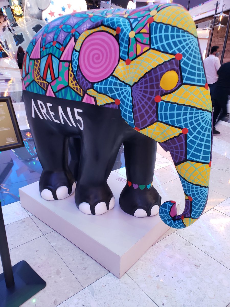 jarahwright's tweet photo. Goodnight Resorts World. #ExplorerMode https://t.co/dELfI92Ibm
