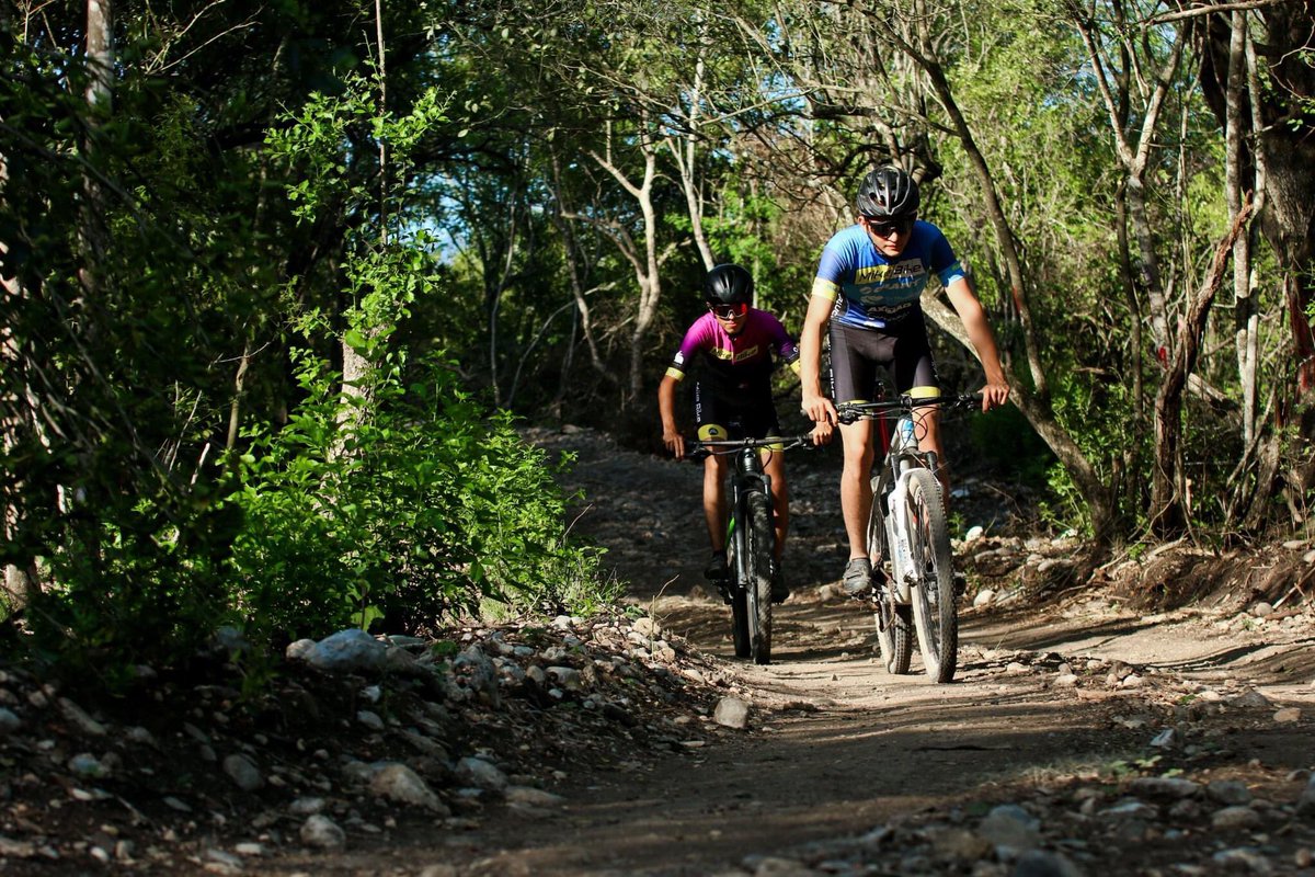 MxAdventure's tweet photo. XCM Montemorelos
Photo: Carlos Bazán 
@Specialized_MX 
#adventuremx
#mountainbike #cycling #mtb #mtbike #bike #mountains #outdoors #adventure #oakley #photography #mountainbiker https://t.co/lFQAJ3d7gf
