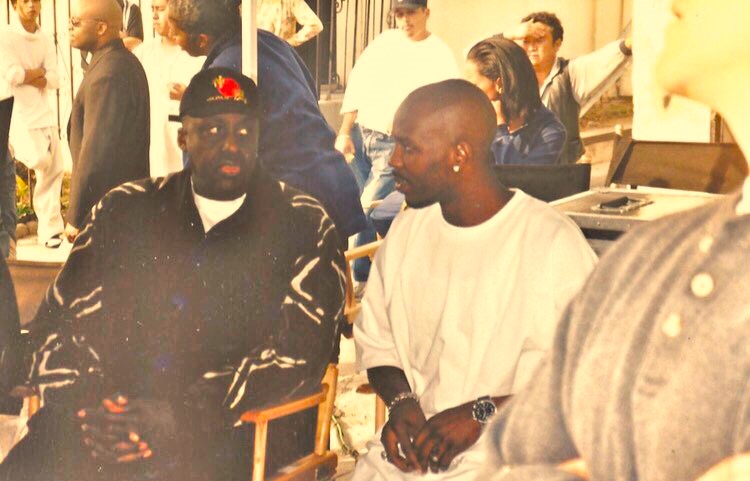 RealBillDuke's tweet photo. FLASHBACK FRIDAY: Bill on the set of "#Angel" with the late great rapper #DMX.
Have a safe and relaxing weekend!
#realbillduke #dukemediaentertainment #dukemediafoundation #YouniteNetwork #aspiretoinspire #motivation #inspiration #rapper #rapmusic #carlgilliard @syds180turn https://t.co/rJ9ZG1pzgj