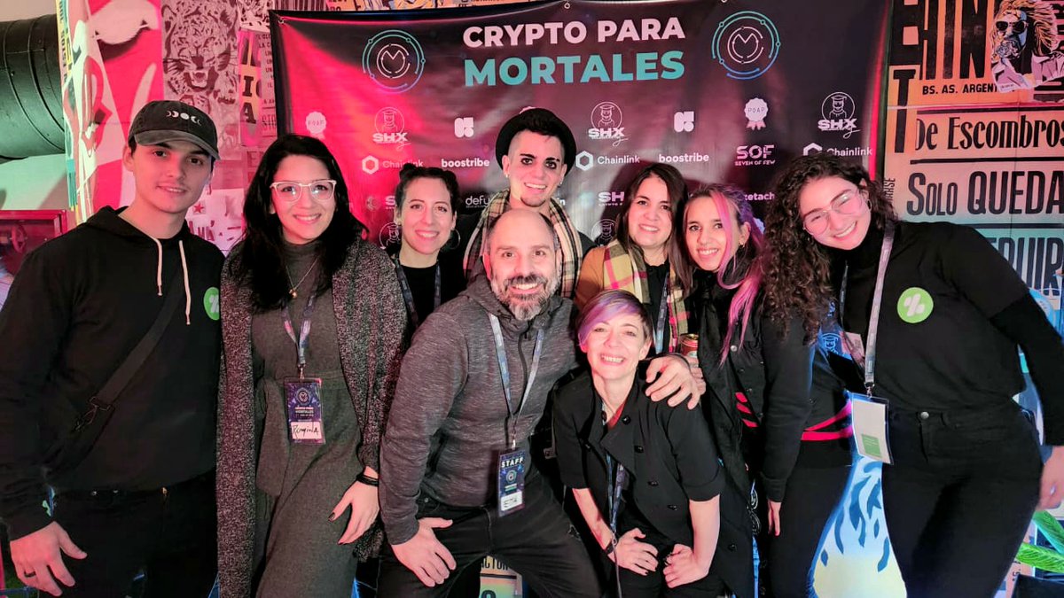 rominavila47's tweet photo. Una experiencia súper enriquecedora y divertida! Compartir con este equipo es algo que siempre voy atesorar! Cada uno brillando a su manera y ofreciendo su conocimiento sin límites ni barreras! Me inspiran y les estoy agradecida por incluirme en su comunidad! 🥰🚀 https://t.co/aoKXbyohhO
