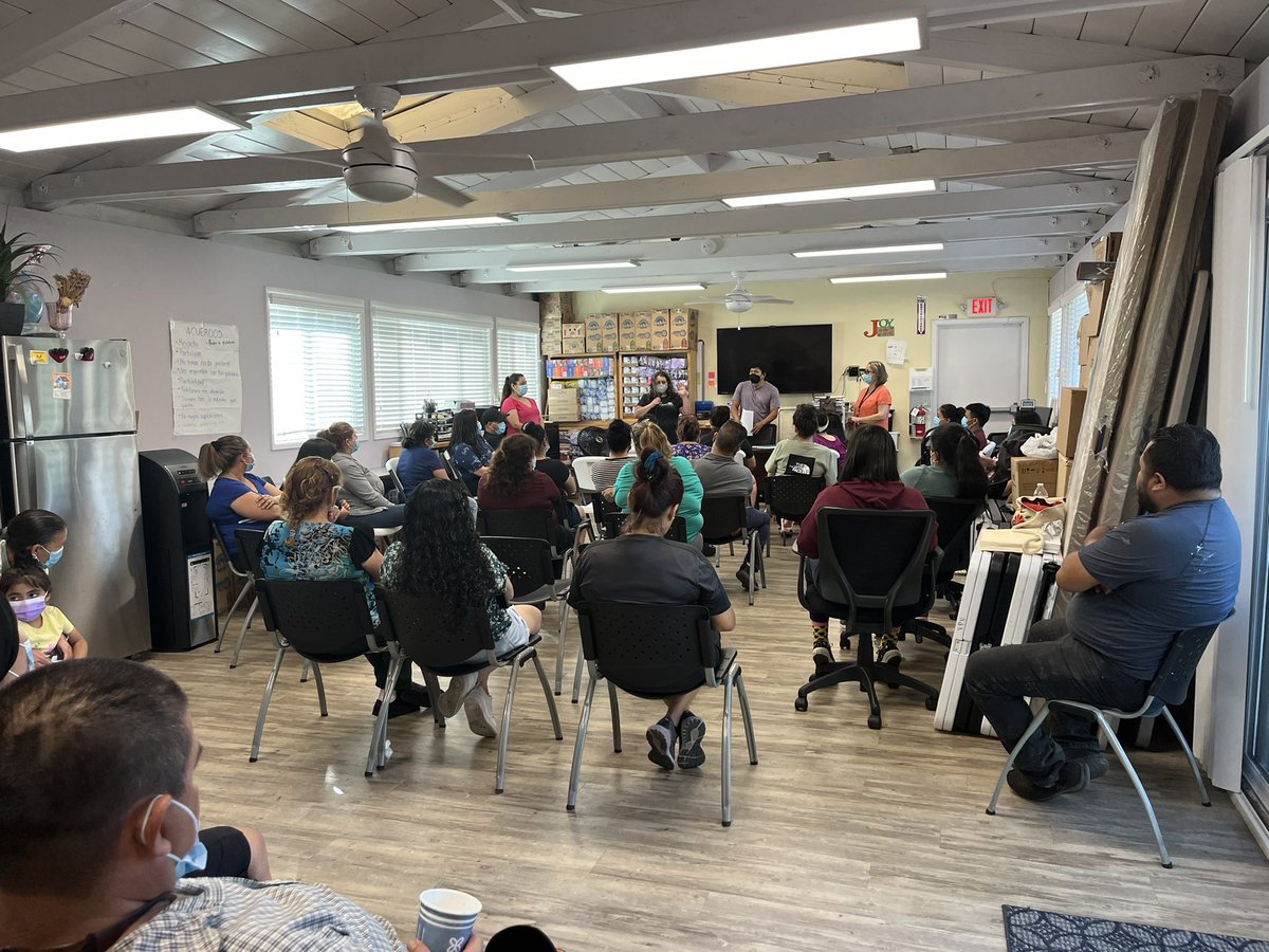 AundrayaM's tweet photo. Full house tonight as @TogetherVP’s campaign kicks off to organize against rent increases that would cause displacement in their community and #LIHTC properties across our city. Gracias for the support from our friends at @LawFoundationSV @LunaLatinosSJ @wpusanews. More to come! https://t.co/7pSEvF89oo