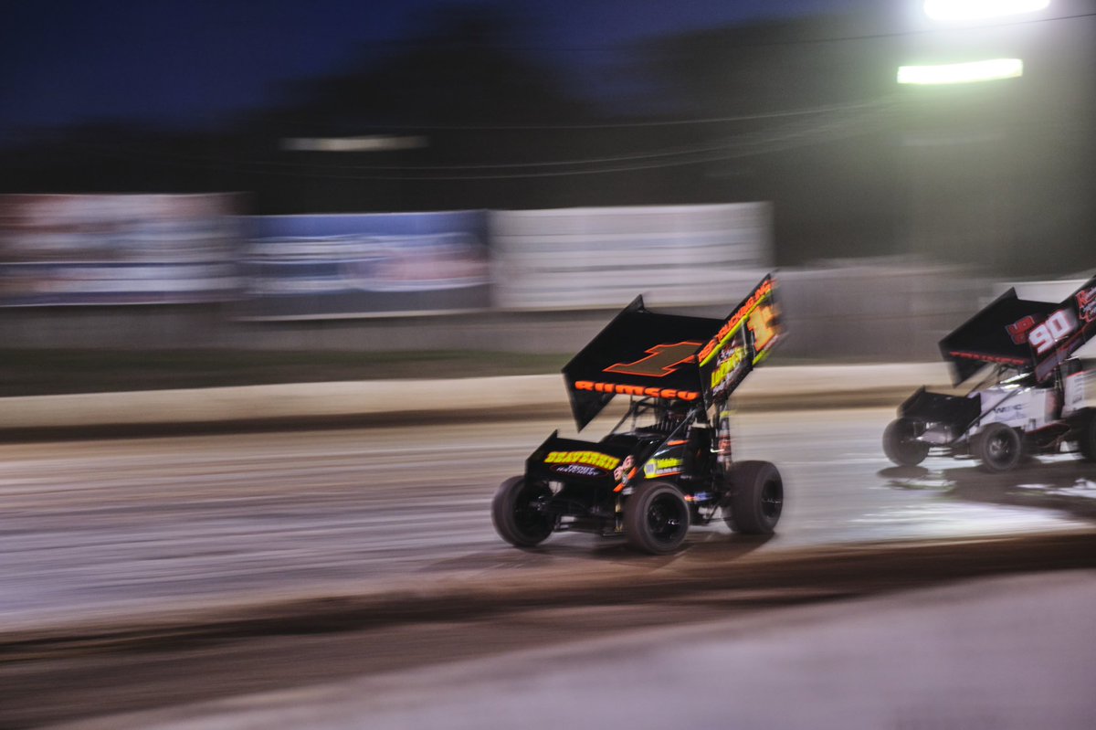 CGusetelu's tweet photo. More sprint cars from last weekend at @OcfsRacing 

#sprintrace #sprintcar #dirttrack #dirttrackracing #JackInTheBox https://t.co/KVgIs3xjmg
