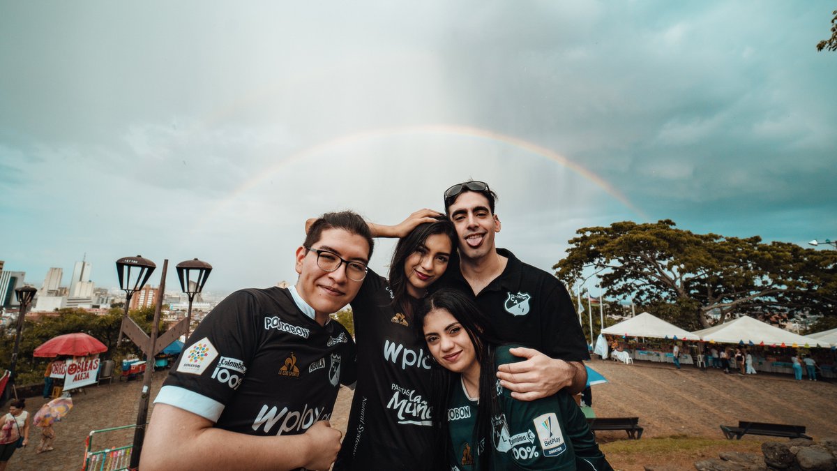 1upesportscol's tweet photo. No es solo un equipo, es una familia.
próximas reinas del norte.
#VamosCali 💚🤍💚🤍
.
.
.
.
.
#DPCVAL #eSports #DEPORTIVOCALI #VALORANT https://t.co/qxP6BVUb1M