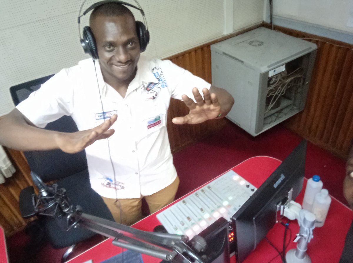 ngumbaumutunga's tweet photo. Savuli 103:1-We thayu wakwa taia Mwiai Ngai, na kyonthe kila ki nthini wakwa nikitaie isyitwa yake itheu.
#TwitweItaSaturdayEdition 5_10am
#Mukunga_TheFisherman your Weekend Master liiive on stage.
#Tava_Mauathimo🥂🥂☕️🫖 https://t.co/mYUjSqR1Dd