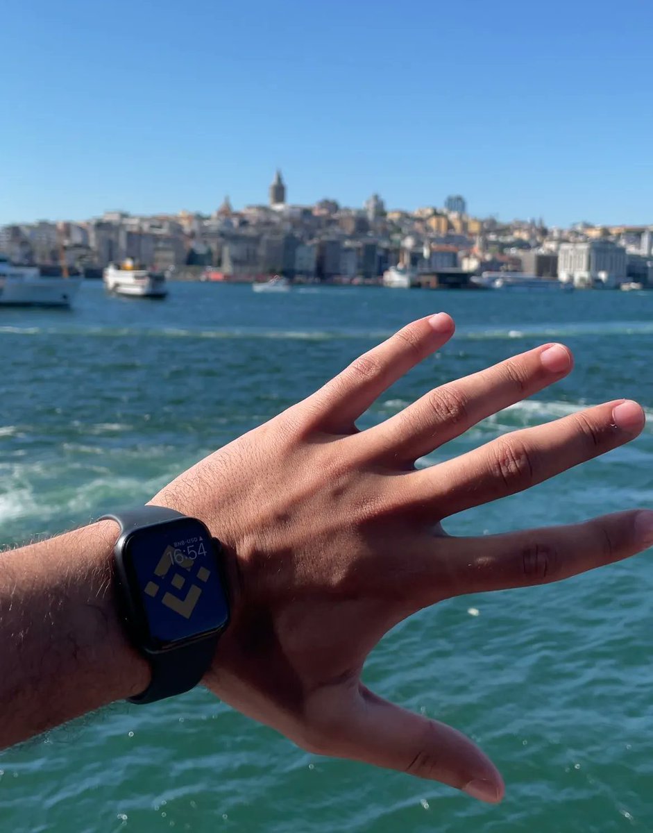 binance's tweet photo. Nice watch. #BinanceTurns5
 
📸 @YtSemihh https://t.co/arVFd64V0n