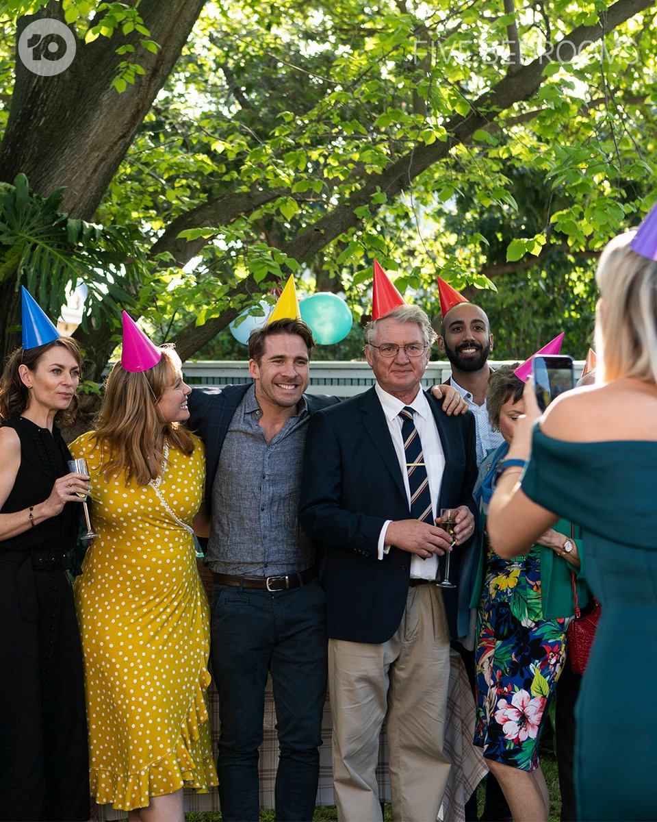 Can't get enough #FiveBedroomsAU? 🙏

Watch Seasons 1 and 2 now on 10 play 👉 10play.com.au/five-bedrooms