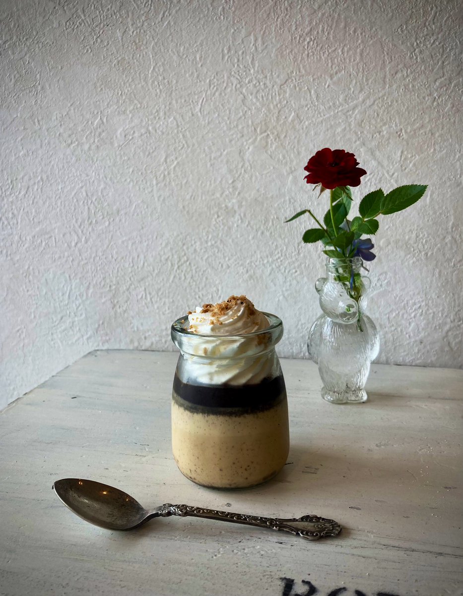 verb_cakecafe's tweet photo. カフェバーブ·ᴥ·
coffee pudding ☕️💭
#cafe #coffee #coffeepudding
#カフェ #コーヒー #焙煎
#静岡カフェ #富士宮カフェ
#プリン #無垢材 #カフェすき https://t.co/31HhPM8vSI