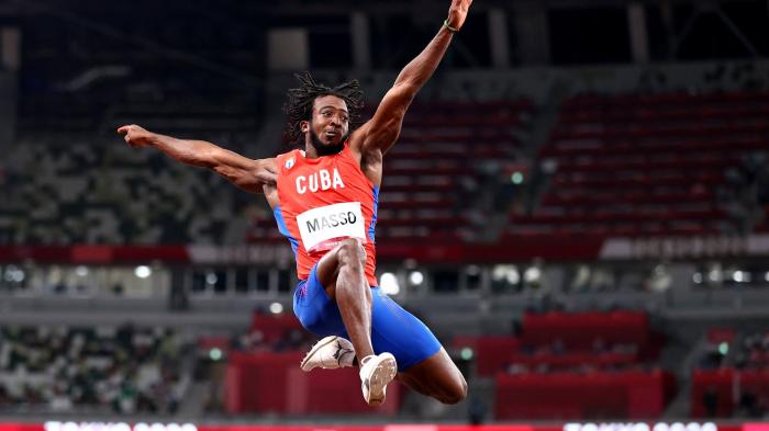 Cubano Maykel Massó clasifica para la final del salto largo en el lugar 12, con 7.93 m.
#WorldAthleticsChampionships 
#Cuba #DeZurdaTeam
