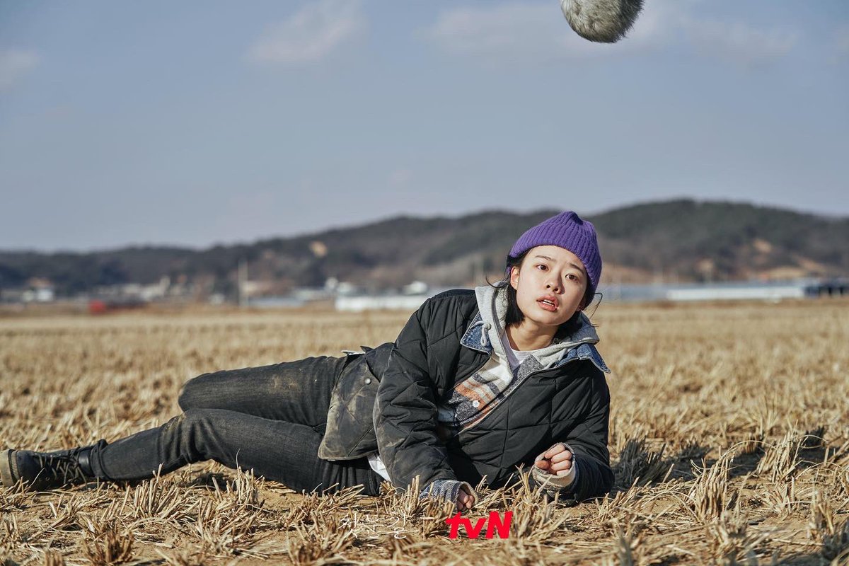 비하인드 스틸 공개 1탄 카메라 ON하면 눈빛 발사🔥 카메라 OFF하면 배시시😚 tvN 드라마 프로젝트 <O'PENing> 다섯 번째 단막극 <첫 눈길> #tvN #O'PENing...