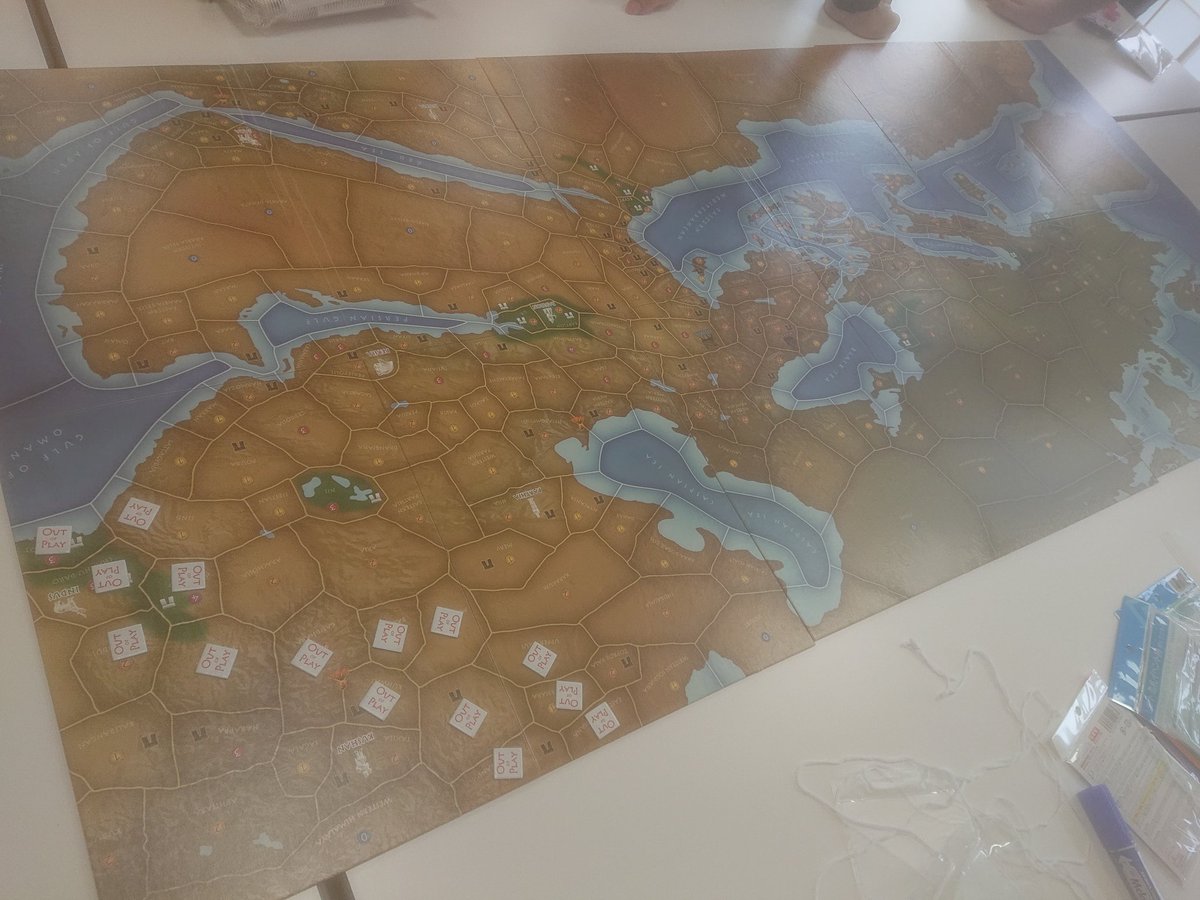 zagurasu's tweet photo. #Megaciv
2日間に渡る長い戦いが始まろうとしている https://t.co/1uxua6WPo5