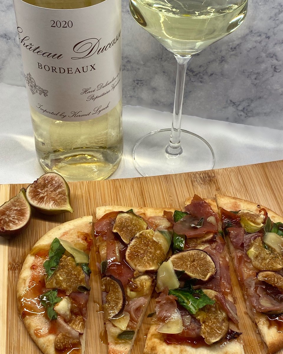 A4. I paired foods with both of my featured wines. Chicken lettuce wraps (with the Sauv Blanc dominated wine) and grilled flatbreads with fig, prosciutto, and balsamic (with the wine where Sauv Blanc played more of a supporting role). #Winophiles