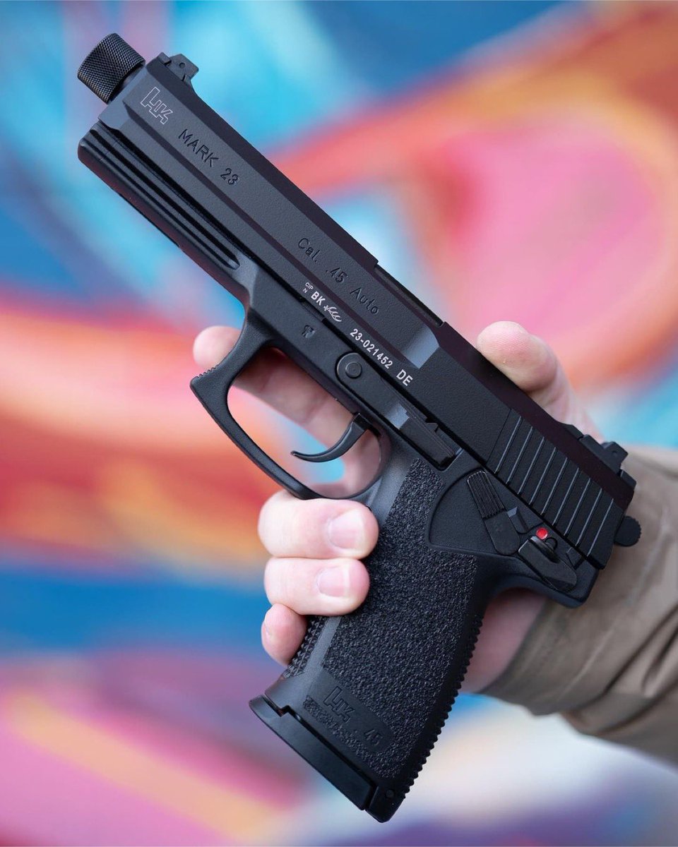 HecklerAndKoch's tweet photo. Friday Repost: “Small hands? Or big gun?”

Posted from @gallensonsguns on IG https://t.co/BqeDauNJ5Z
