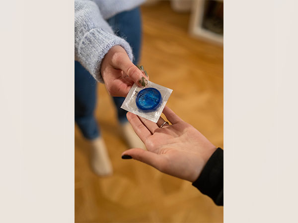 ani_digital's tweet photo. Global condom market size to grow by USD 3.70 billion by 2025: Report
Read @ANI Story | https://t.co/AAxXdXMCs6
#CondomMarket #STDs #SexualAwareness #CondomSales https://t.co/8a73soPB8x