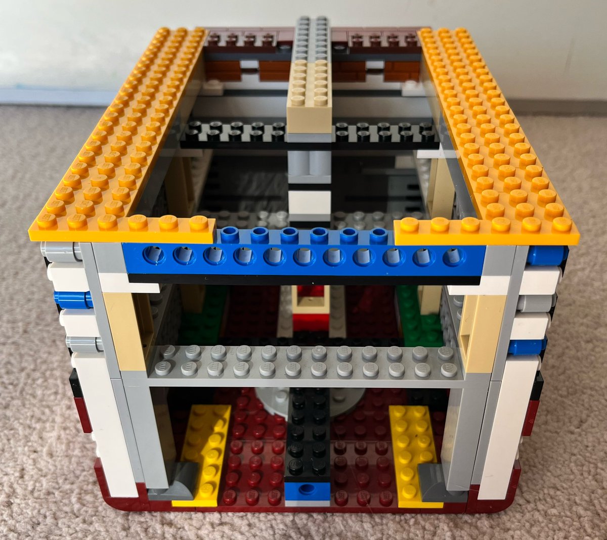 Jays_Lego_Build's tweet photo. Bag Numbered 15 & 16 attached to the section.
#Box_Number_2_of_3
#Bags_Numbered_15_and_16
Pictures are :
- Bow side
- Port side
- Stern side
- Starboard side
#110_Anniversary
#9090_Pieces
#Lego_Build
#RMS_Titanic https://t.co/us2XGLV6DY