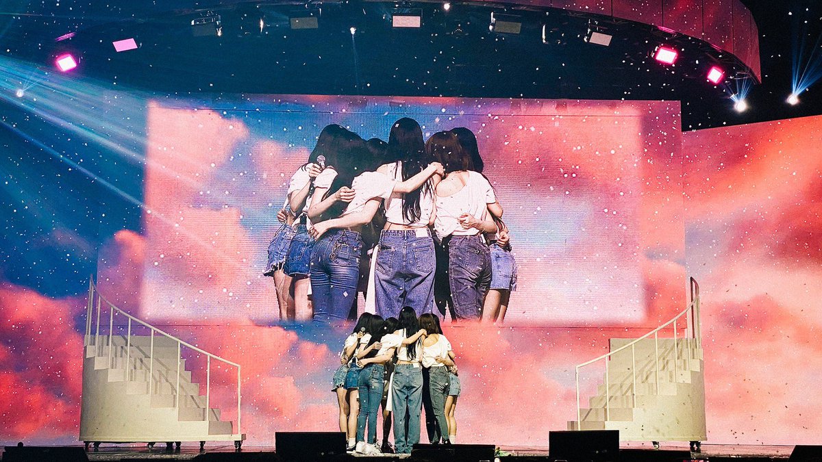 floveryng's tweet photo. It really shows how genuine and healthy their relationship is to each other, they’ve been through A LOT of things together for almost 6 yrs now yet their bond keeps getting stronger and stronger as they become successful ☹️ #fromis_9 https://t.co/ZMe7JQCjyO