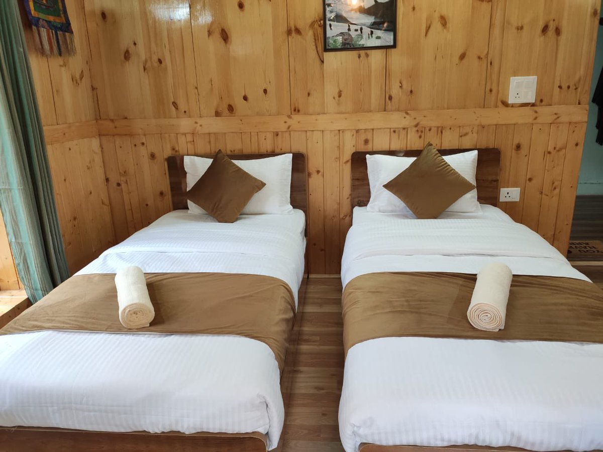 mh_connect's tweet photo. #Homestays in #Ladakh powered by Solar energy and organic food from the green house. Operational in winters through use of efficient space heating. Enjoy the local experience in a beautiful setting with a Eco friendly approach. @SolimarInt @shivya @utladakhtourism @Breathedreamgo https://t.co/NYeV4PwDSn