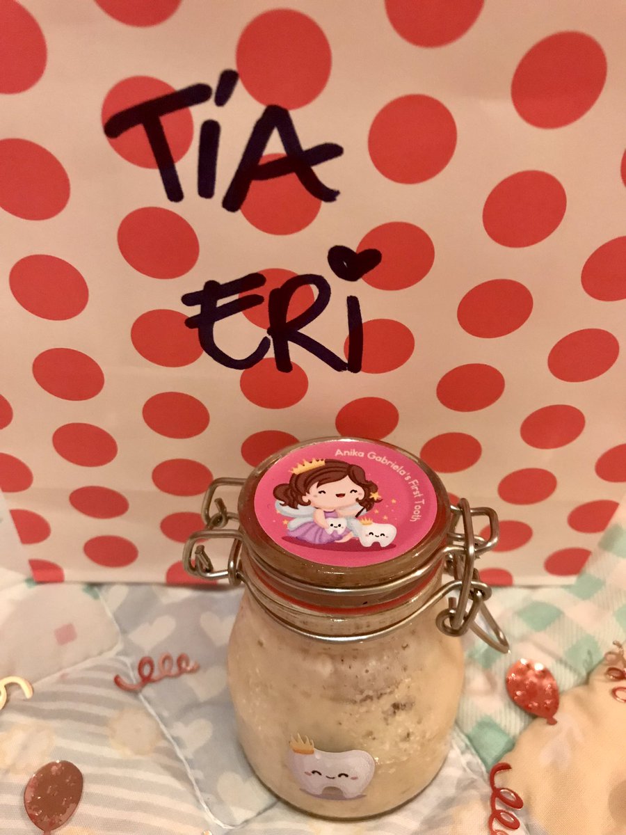 eripopis's tweet photo. Gracias @mapis_mora Felicidades mi baby Anikita 🤗🍼🎀 “🦷” https://t.co/1E7LEQYRrQ