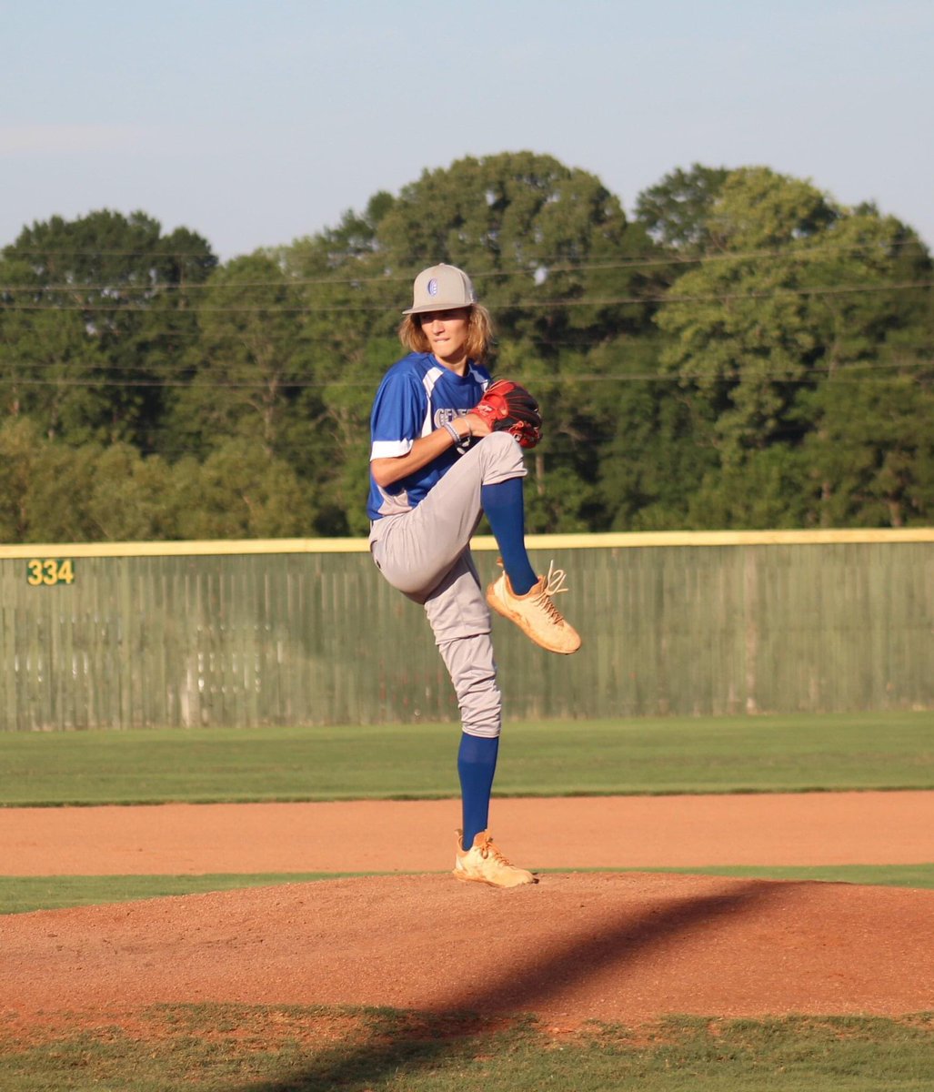 cookj18's tweet photo. Parker Rushing of @EastMissBB pitches 4 innings gives up 2 hits with 2 ER with 5 K’s in tonight’s 12-2 win over the Tribe to move to 15-3 in the @cottonstates https://t.co/8DcffzQMrV