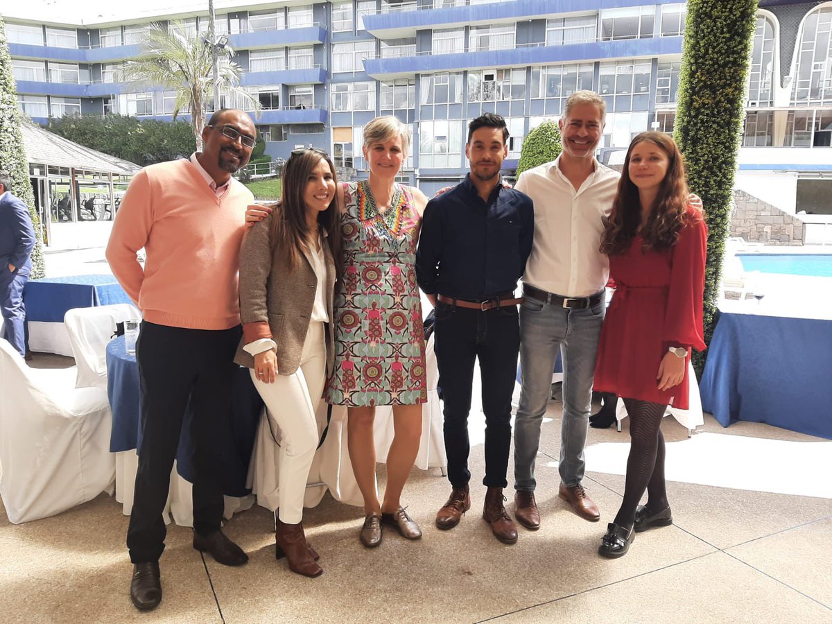 Así terminamos 4 años en este hermoso país …acompañados de nuestros socios… Gracias A todos ! 🇫🇷🇪🇨   Les voy a extrañar mucho.