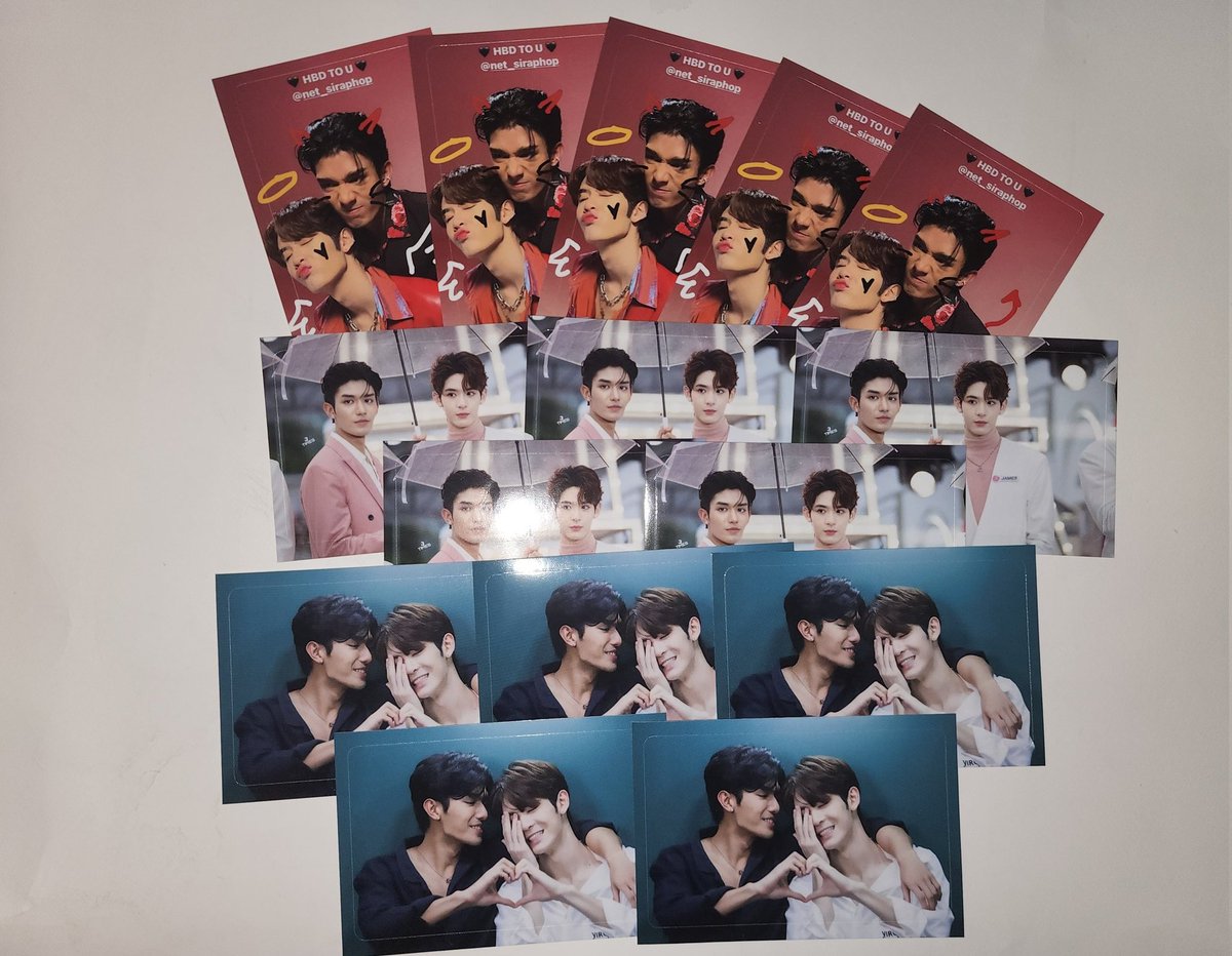 DaRa_IInG's tweet photo. 🤍 Give Away 🖤

🔸️Photocards 40 ea
🔸️Bts Stickers 15 ea

📅 17.7.22
🏢 Asok -Montri Music and Performing art Hall 1 

#netsiraphop
#Net25thPreciousYear #NetHBDFanmeet2022 https://t.co/8nbBIixdW2