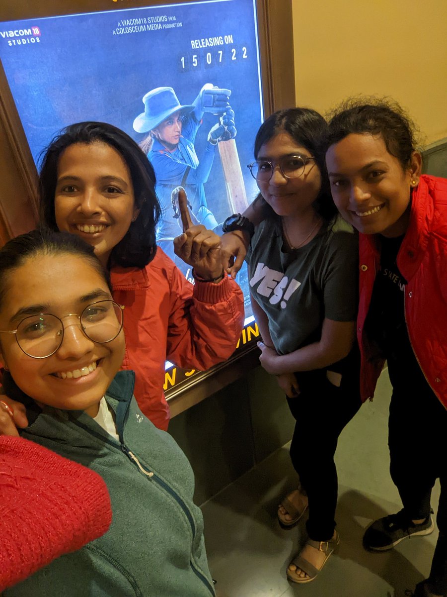 Mandatory watch with the team 😍👏✅ #ShabaashMithu all love to our captain cool ❤️ .. #inspirationaljourney 
@M_Raj03 @taapsee