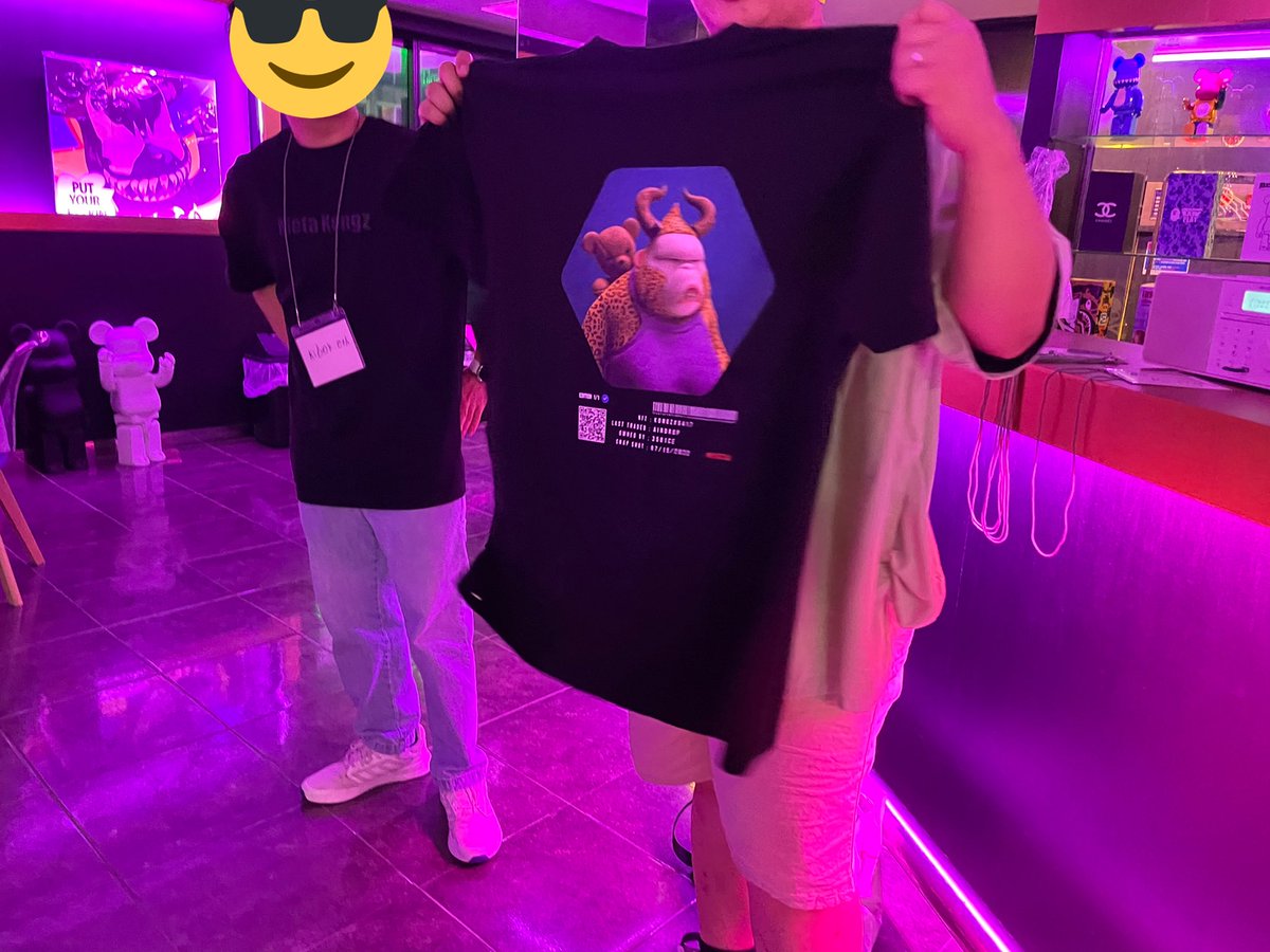 어제 <a href="/meta_kongz/">Meta Kongz</a> 홀더분들의 “밋업 아닌 밋업”을 주최하신 @konghold1 님에게 작은 🎁을 드렸습니다🫡

WEB3 문화는 프로젝트 팀 뿐만이 아닌 우리 모두가 만들어 나가야하기에

CCCC는 WEB3 문화를 만들고자 노력하는 모든 분들을 응원하고 작게나마 지원하겠습니다

#metakongz #nft #knft #martus