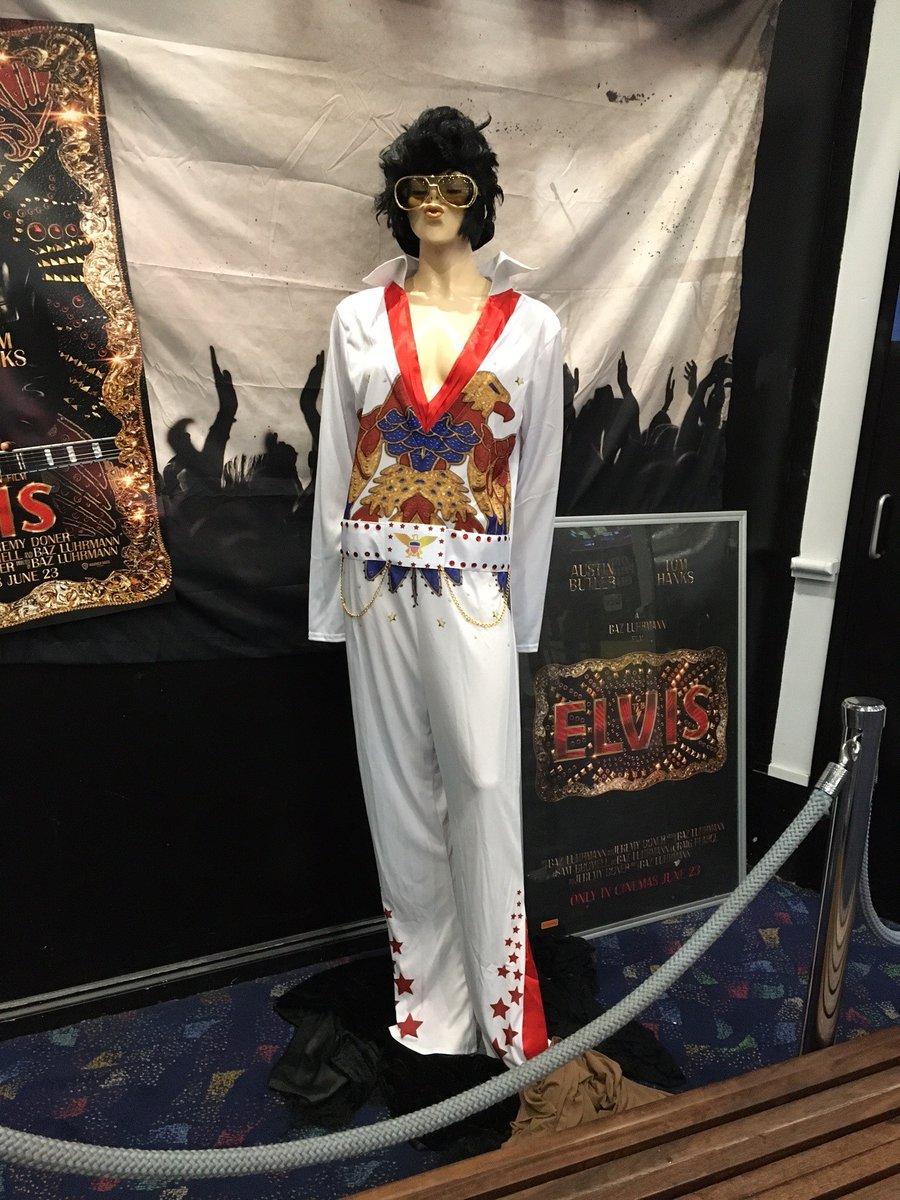 ElvisWorld. Not one of Delos' finer moments 
#WestWorld